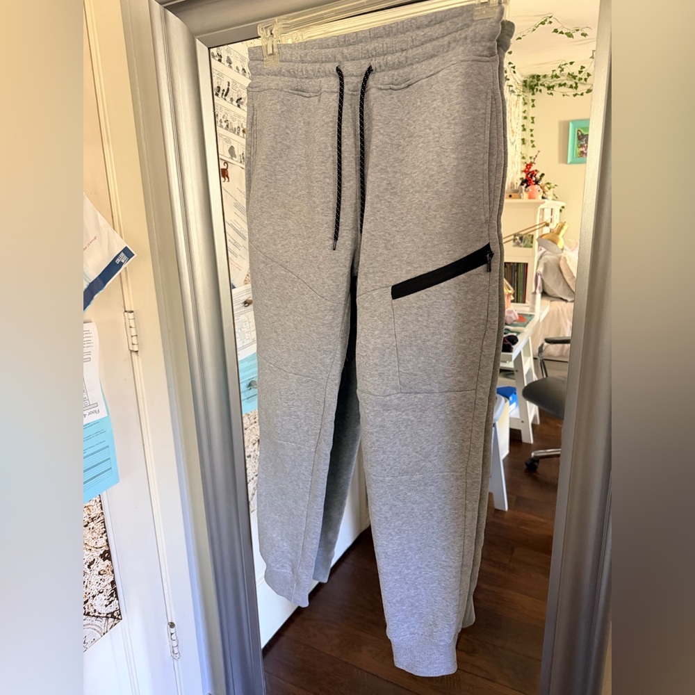 WT02 Men’s fleece sweater pants, grey, size small